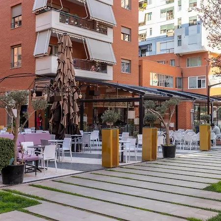 Lux At Delijorgji * Tirana
